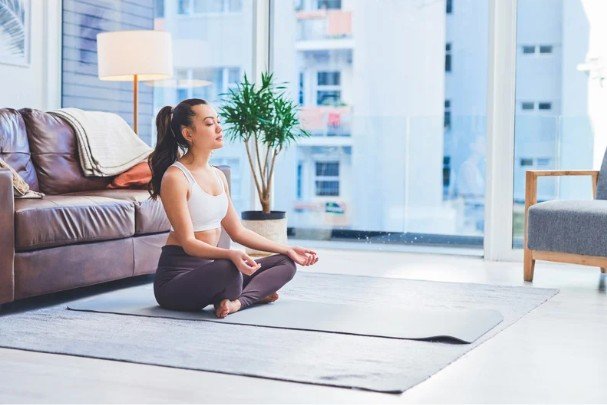 How to Declutter Your Life: Mental and Digital Clutter