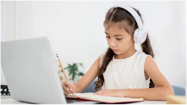 What Are Realistic Screen Time Limits By Age?