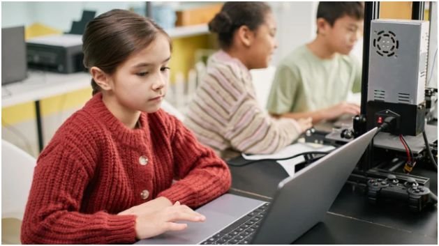 How Do I Fit Online Tools for Creative Kids Learning Into Daily Life?