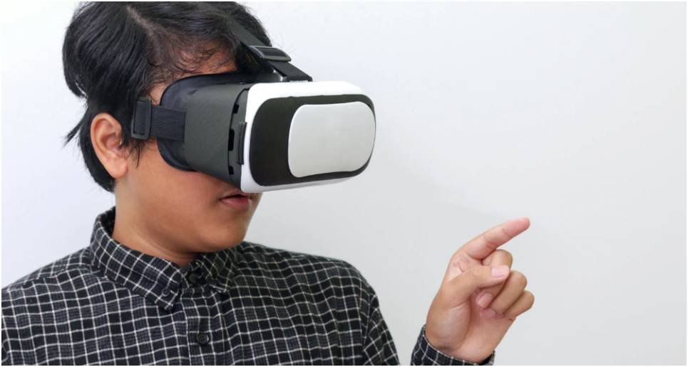 Virtual Learning Tools for Family Bonding That Actually Bring Us Closer