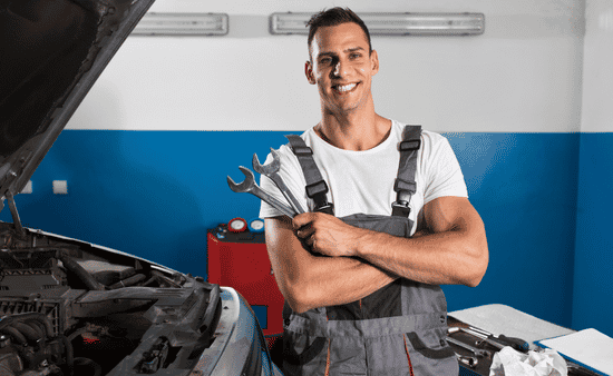 5 Vehicle Maintenance Habits That Save Money